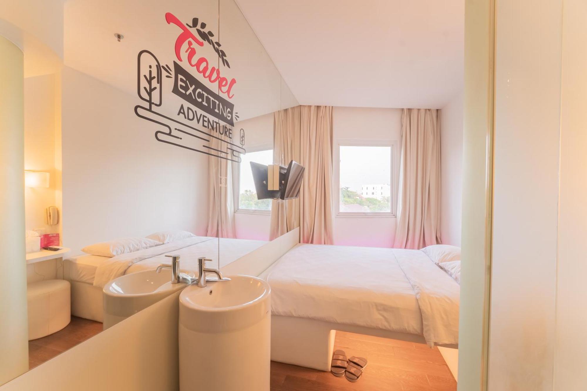 J Icon Hip Hotel Balikpapan  Esterno foto